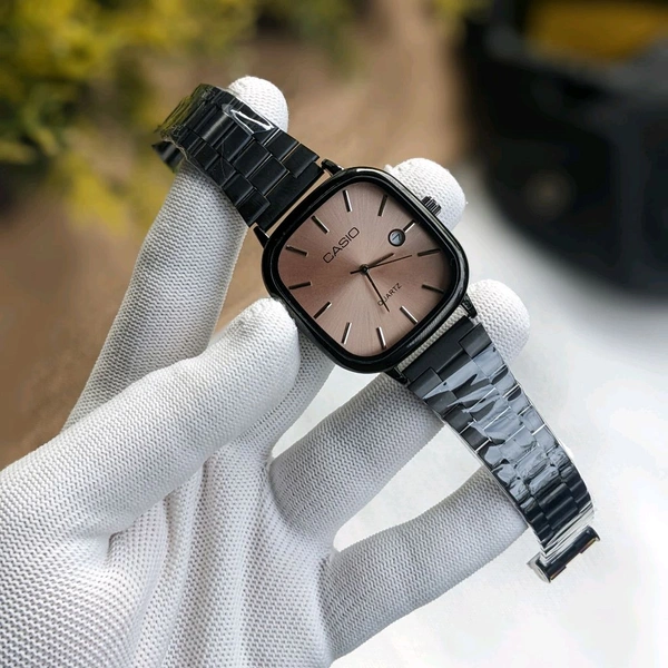 Analog High Quality Quartz Movement Watch Collection With High Quality Strap Best finishing Body & Case - SRG6