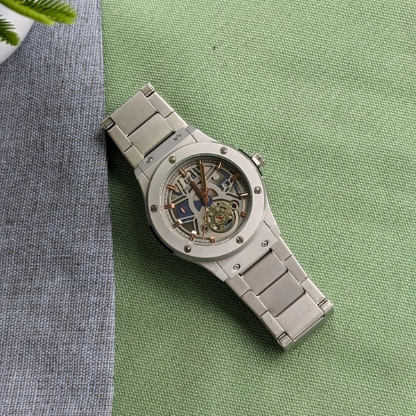 Analog High Quality Quartz Movement Watch Collection With High Quality Strap Best finishing Body & Case - SRH2