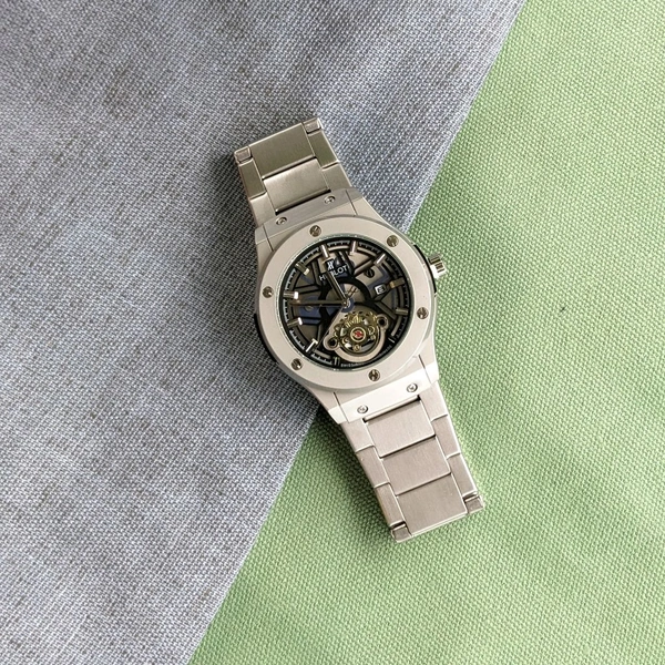 Analog High Quality Quartz Movement Watch Collection With High Quality Strap Best finishing Body & Case - SRH4
