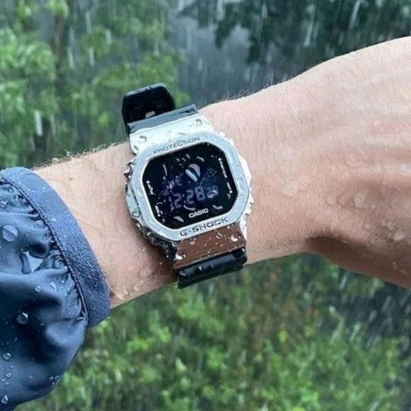Digital DW-5600BB-1 Metal Body Trusted Multi Functional Digital Unisex Collection 