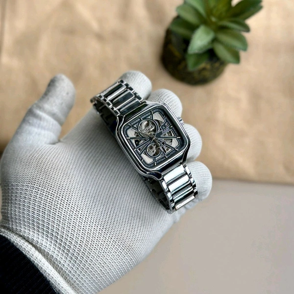 Analog Automatic Top Quality Collection With High Quality Strap Best Finishing Body & Case - Silver