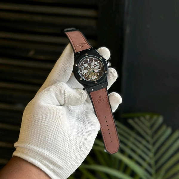 Most Demanded Analog Quartz Movement Watch With High Quality Strap Best finishing Body & Case - SRH1