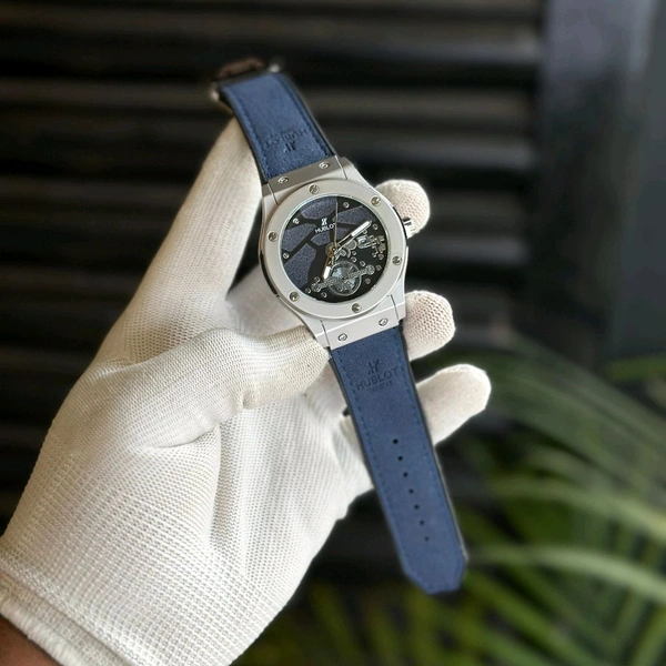 Most Demanded Analog Quartz Movement Watch With High Quality Strap Best finishing Body & Case - SRH6