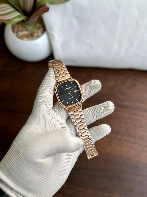Most Demanded Trending Analog Watch | Analog Quartz Movement Watch With High Quality Strap Best Finishing Body & Case - SRC6