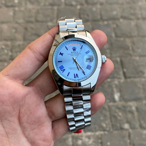 Analog Day Date High Quality Quartz Movement Collection With High Quality Strap Best finishing Body & Case - SRH6
