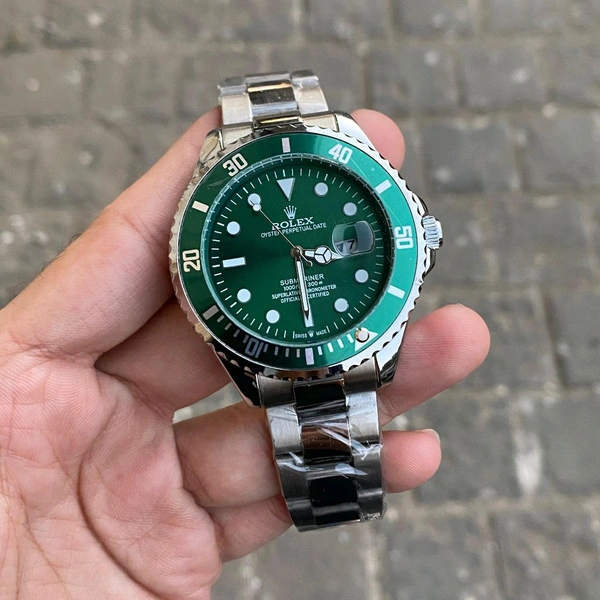 Analog Submariner High Quality Quartz Movement Collection With High Quality Strap Best finishing Body & Case - SRH3
