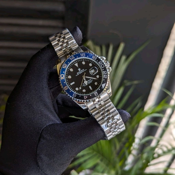 Analog Day Date High Quality Quartz Movement Collection With High Quality Strap Best finishing Body & Case - SRH3