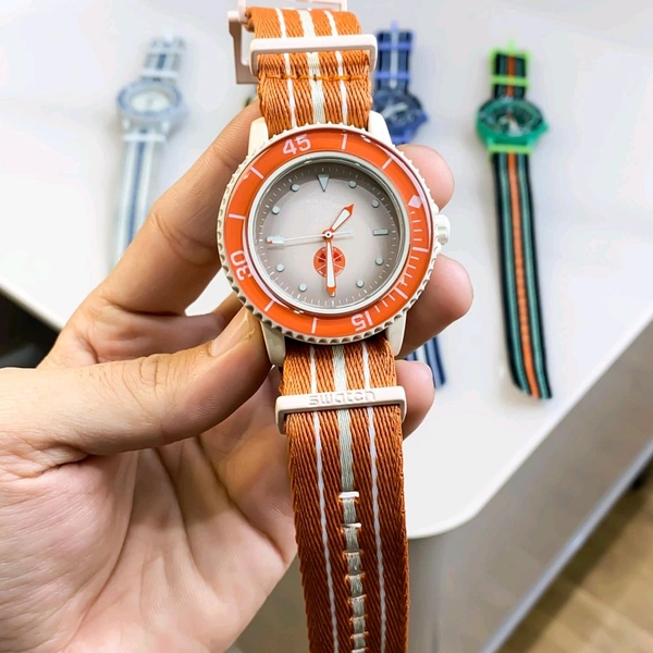 Analog SO35B400 Limited Edition High Quality Quartz Movement Watch With Rotating Bezel - SRW1
