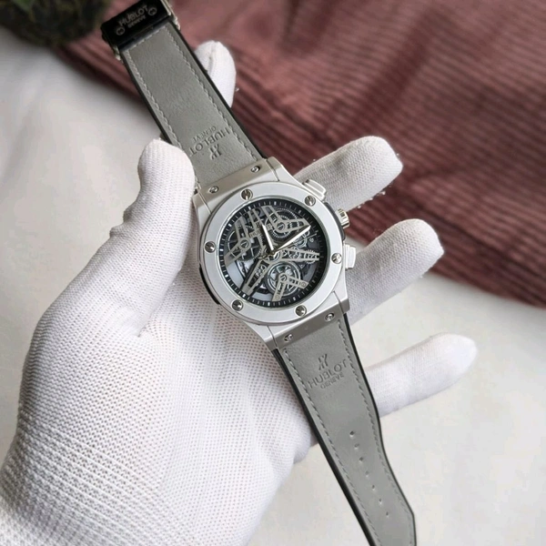 Most Demanded Budget Analog Quartz Movement Watch With High Quality Strap Best finishing Body & Case - SRH5
