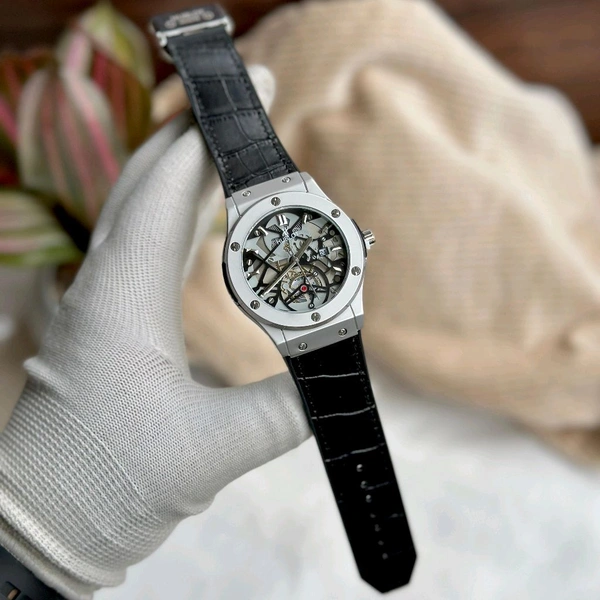 Most Demanded Budget Analog Quartz Movement Watch With High Quality Strap Best finishing Body & Case - SRH4