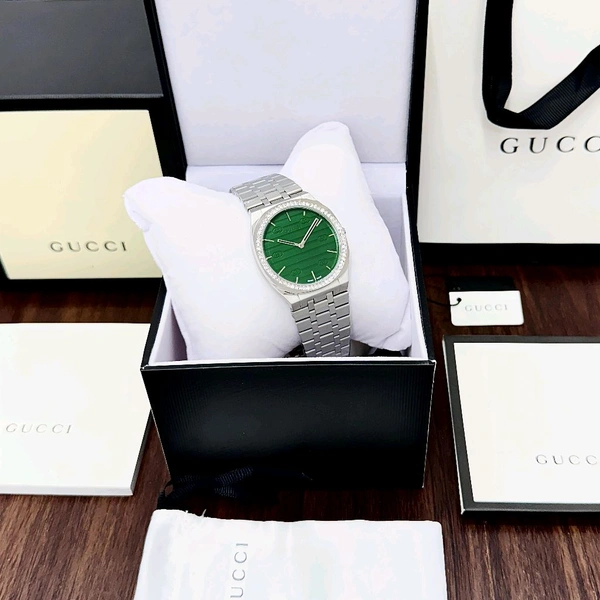 Analog 25H Reliable Quality Quartz Machinery Watch - With Original Box