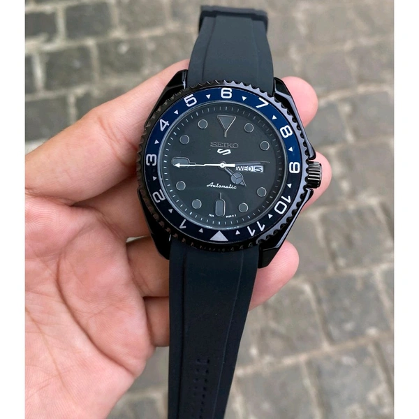 Analog Sportive Series Durable High Quality Quartz Movement Watch With Free Name Brand Box Packing - SEK3