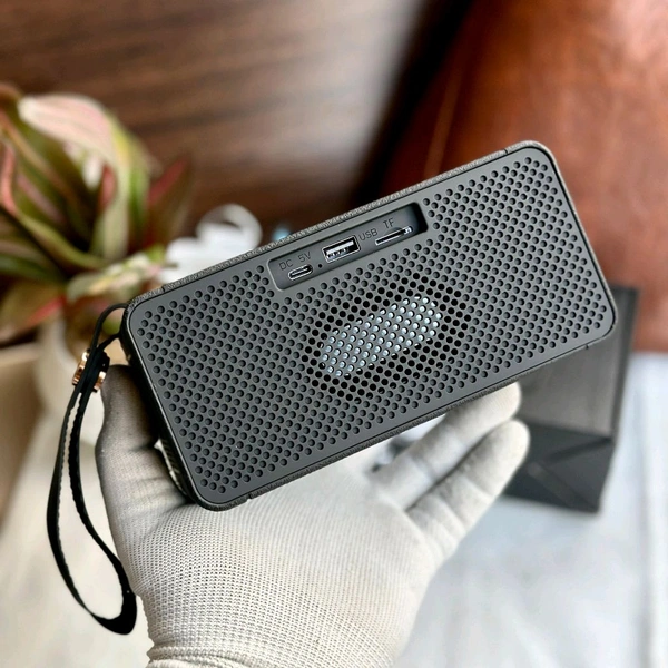 New Emberton 1:1 High End Quality Bluetooth Speaker | HD Code Range Upto 10MTRS | Dolby Sound Enhance Engine + LossLess Audio Connect  - Black