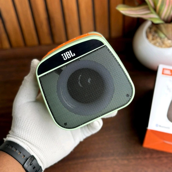 Portable Wireless Bluetooth Speaker for Playing Music On Mobile Phones, Portable Wireless Speaker with Lighting, Loud Stereo Sound, Dual Pairing, Small Outdoor Speaker Wireless, Suitable for Parties, Camping - SRB2