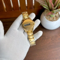 New Unique High Quality Analog Quartz Movement Watch With High Quality Strap Best finishing Body & Case - SRD5