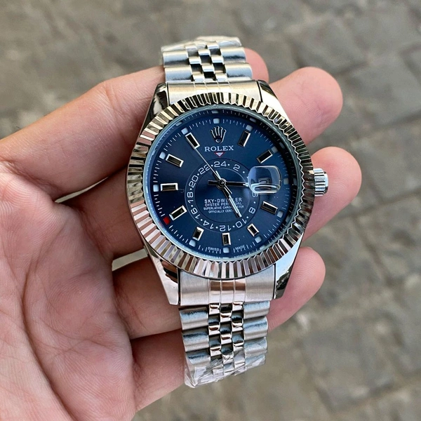 Analog Day Date High Quality Quartz Movement Collection With High Quality Strap Best finishing Body & Case - SRR4