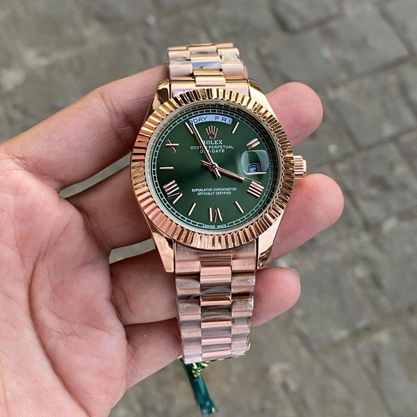 Analog Day Date High Quality Quartz Movement Collection With High Quality Strap Best finishing Body & Case - SRR3