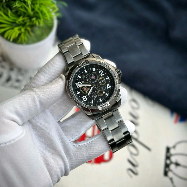 Analog Unique Quartz Movement Collection With High Quality Strap Best finishing Body & Case
 - SRF2