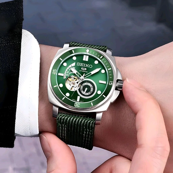 Analog Tourbillon Quality Automatic Machinery With Smooth Movement Watch