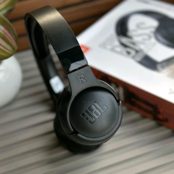 Wireless Wireless Headphones with Built-in Mic for Gaming, Music & Sports - Long Battery Life, Comfortable Fit, Call Function, Fashion Design - Black