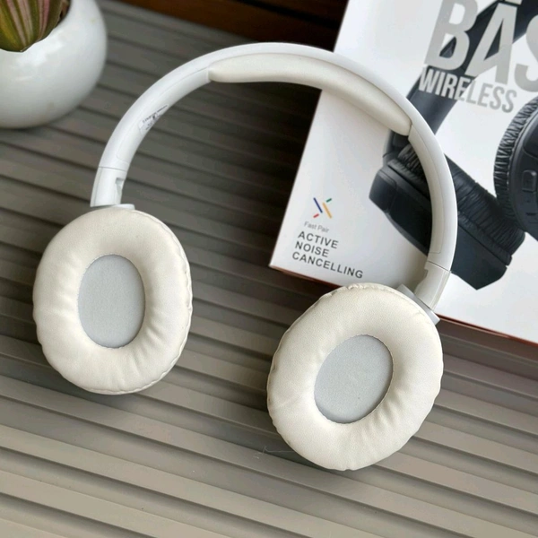 Wireless Wireless Headphones with Built-in Mic for Gaming, Music & Sports - Long Battery Life, Comfortable Fit, Call Function, Fashion Design - White