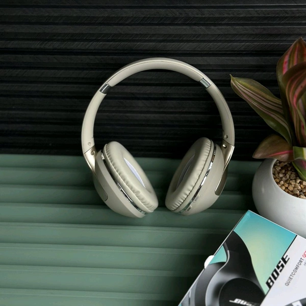 New Wireless Headphones – BT Earphone, Over Ear Headphones With Built-in Mic - Upto 8 Hours Playtime, Heavy Sound And Bass Quality, Perfect For Everyday Use