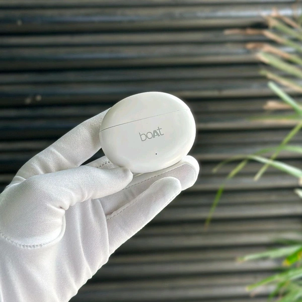 Bluetooth Truly Wireless In Ear Earbuds With Mic
 - White