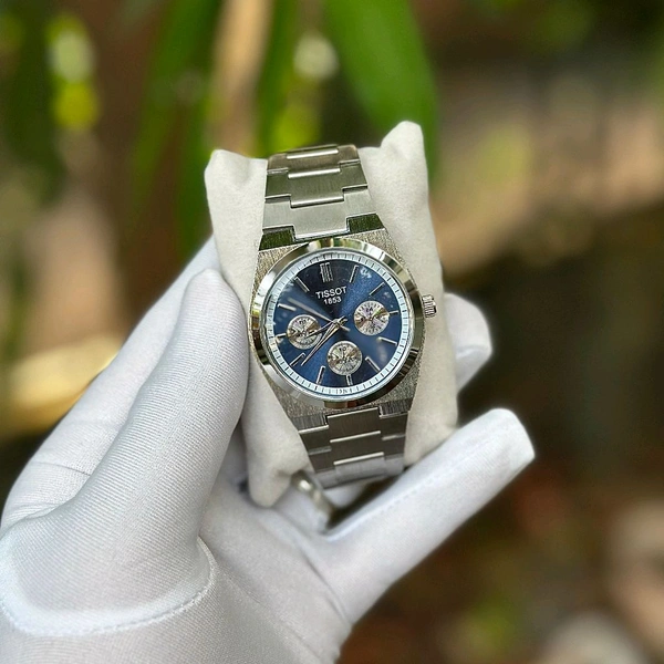 Most Demanded Analog Quartz Movement Watch With High Quality Strap Best finishing Body & Case - Blue