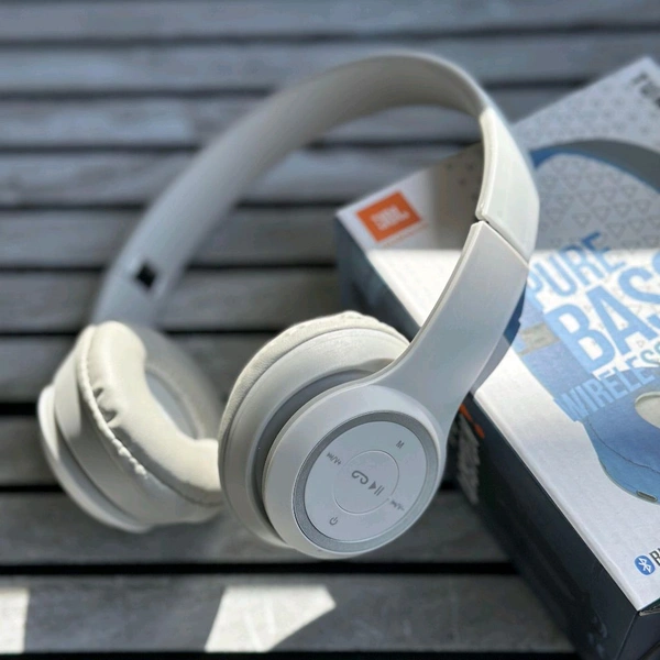 Wireless Earphone Headphones With Microphone Lightweight, For Music Lovers & Professionals - Suitable for Travel, Office & Home, 5-6 Hours Playback Time, High Quality Model - Gray