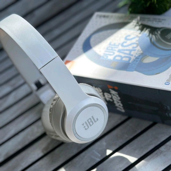 Wireless Earphone Headphones With Microphone Lightweight, For Music Lovers & Professionals - Suitable for Travel, Office & Home, 5-6 Hours Playback Time, High Quality Model - Gray