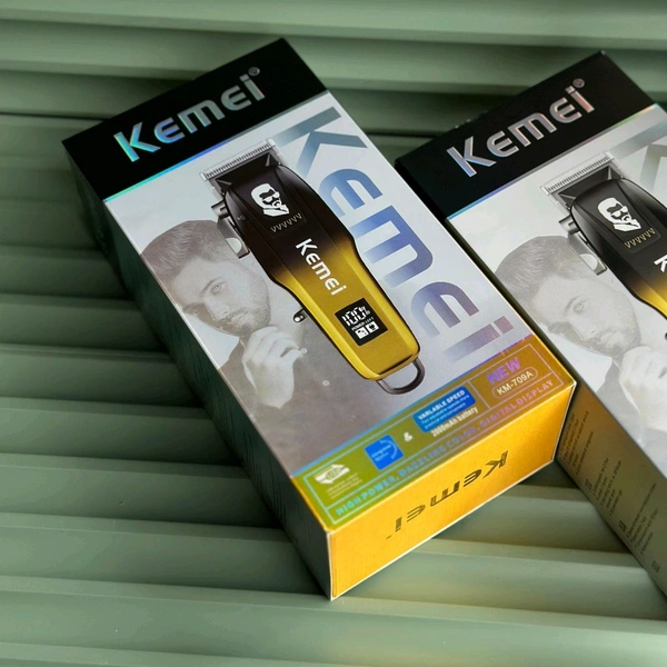 Kemei KM-730A Professional Hair Clipper – Gold Edition - Gold Black