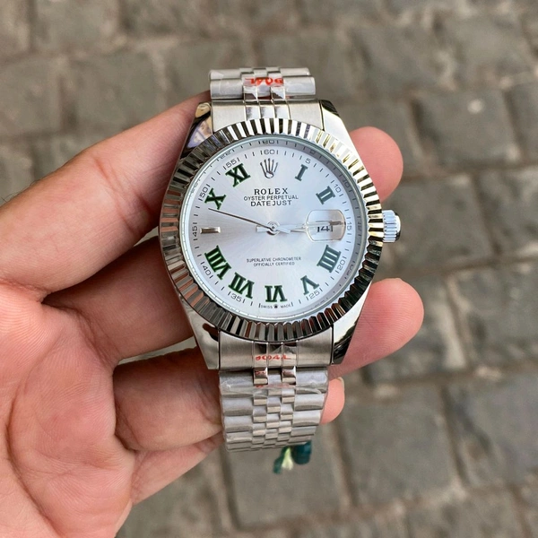 Analog Day Date High Quality Quartz Movement Collection With High Quality Strap Best finishing Body & Case - SRB1