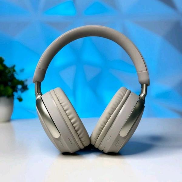 Foldable Wireless Head-Mounted Earphones with Carry Case – Ideal for Travel, Work & School - White