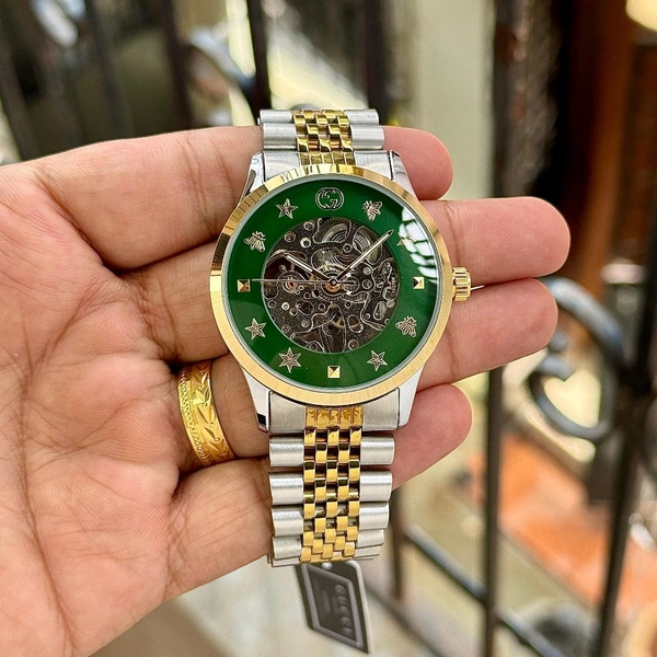 ANALOG AUTOMATIC TOP QUALITY COLLECTION WITH HIGH QUALITY STRAP BEST FINISHING BODY & CASE
 - Gold