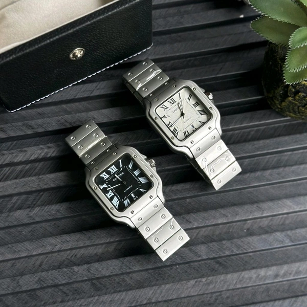 Most Demanded Analog Watch With High Quality Strap Best finishing Body & Case - Black