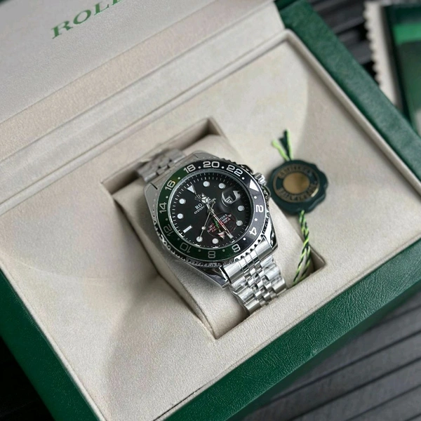Most Demanded Analog Watch With High Quality Strap Best finishing Body & Case - SRB3