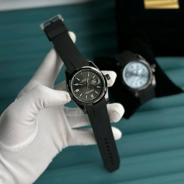 Most Demanded Analog Watch With High Quality Strap Best finishing Body & Case
 - Black