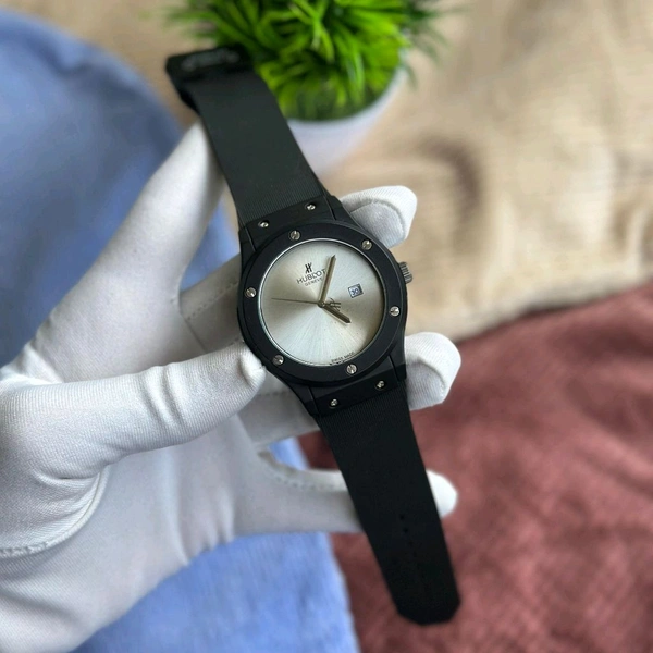 Most Demanded Analog High Quality Watch With High Quality Strap Best finishing Body & Case - STV1