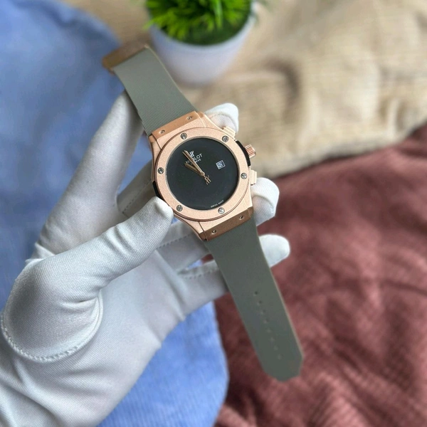 Most Demanded Analog High Quality Watch With High Quality Strap Best finishing Body & Case - STV5