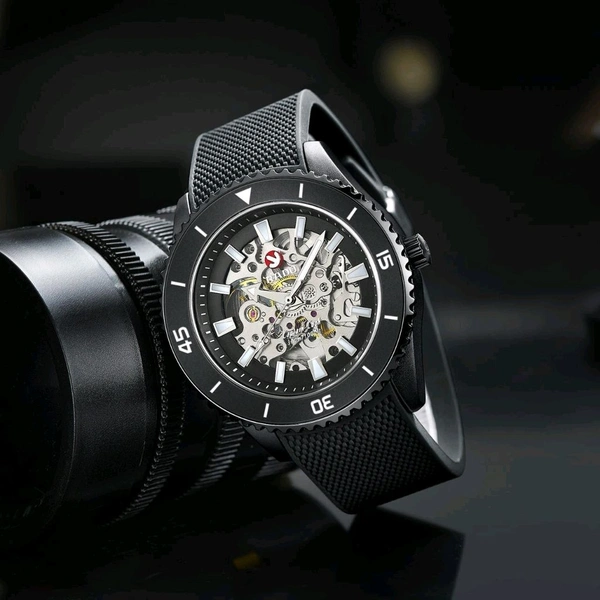 Analog Captain Cook 43mm Hot Selling Watch
 - SRB1