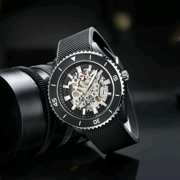 Analog Captain Cook 43mm Hot Selling Watch
 - SRB5