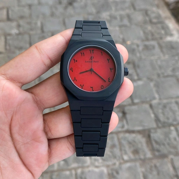 Analog Its Steel Case, Octagonal Bezel, “tapisserie” Dial And Integrated Bracelet. - Red