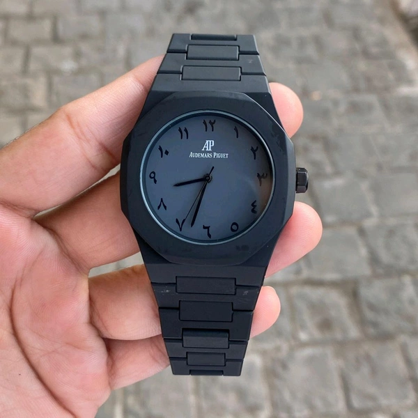 Analog Its Steel Case, Octagonal Bezel, “tapisserie” Dial And Integrated Bracelet. - Gray