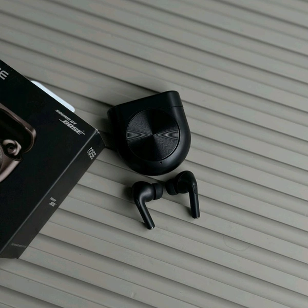 True Wireless Stereo Bluetooth Truly Wireless In Ear Earbuds With Mic - Black