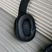 Wireless Earphone Headphones With Microphone Lightweight, For Music Lovers & Professionals - Suitable for Travel, Office & Home - Black