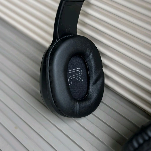 Wireless Earphone Headphones With Microphone Lightweight, For Music Lovers & Professionals - Suitable for Travel, Office & Home - Black