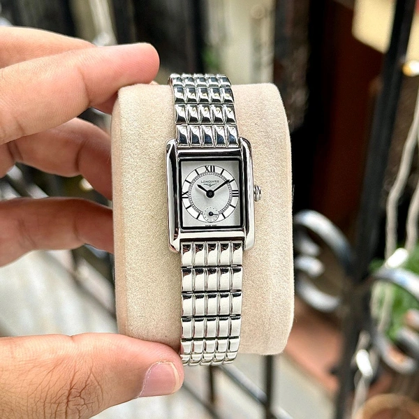 Analog Mini DolceVita L5.200.4.75.6 – Quartz Movement Watch