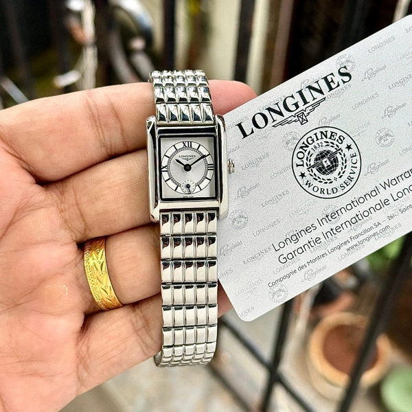 Analog Mini DolceVita L5.200.4.75.6 – Quartz Movement Watch