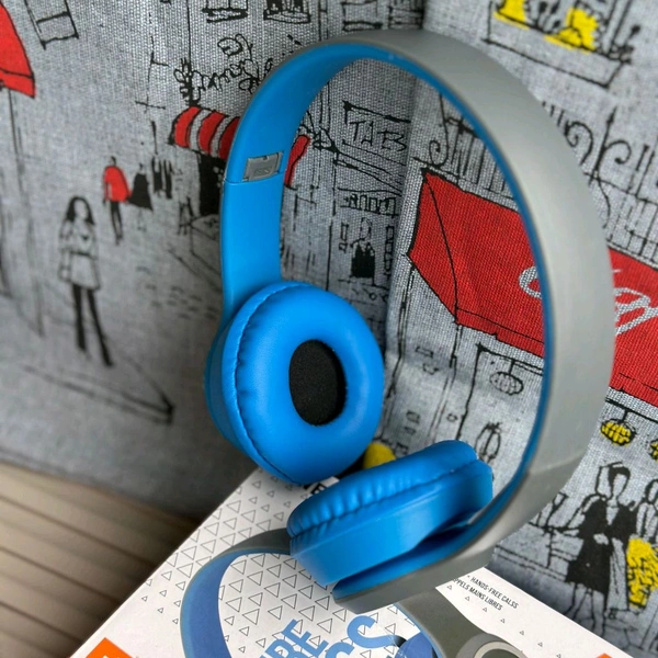 Wireless Earphone Headphones With Microphone Lightweight, For Music Lovers & Professionals - Suitable for Travel, Office & Home - Blue