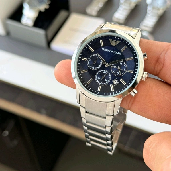 Men's stylish Analog Renato AR2453 wristwatch is the perfect choice for everyday wear.
